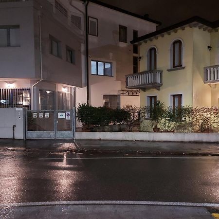Hotel Marconi House à Mestre Extérieur photo